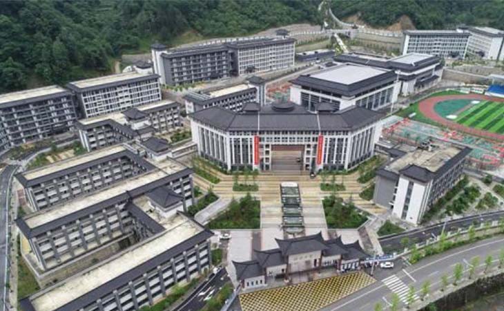【潤康】高鉻輥套廠家與您分享：陜西鎮安建7.1億豪華中學校